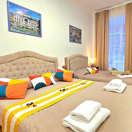 לינה וארוחת בוקר A Casa Simpatia Roma - Free Parking If You Book 4 Nights מראה חיצוני תמונה