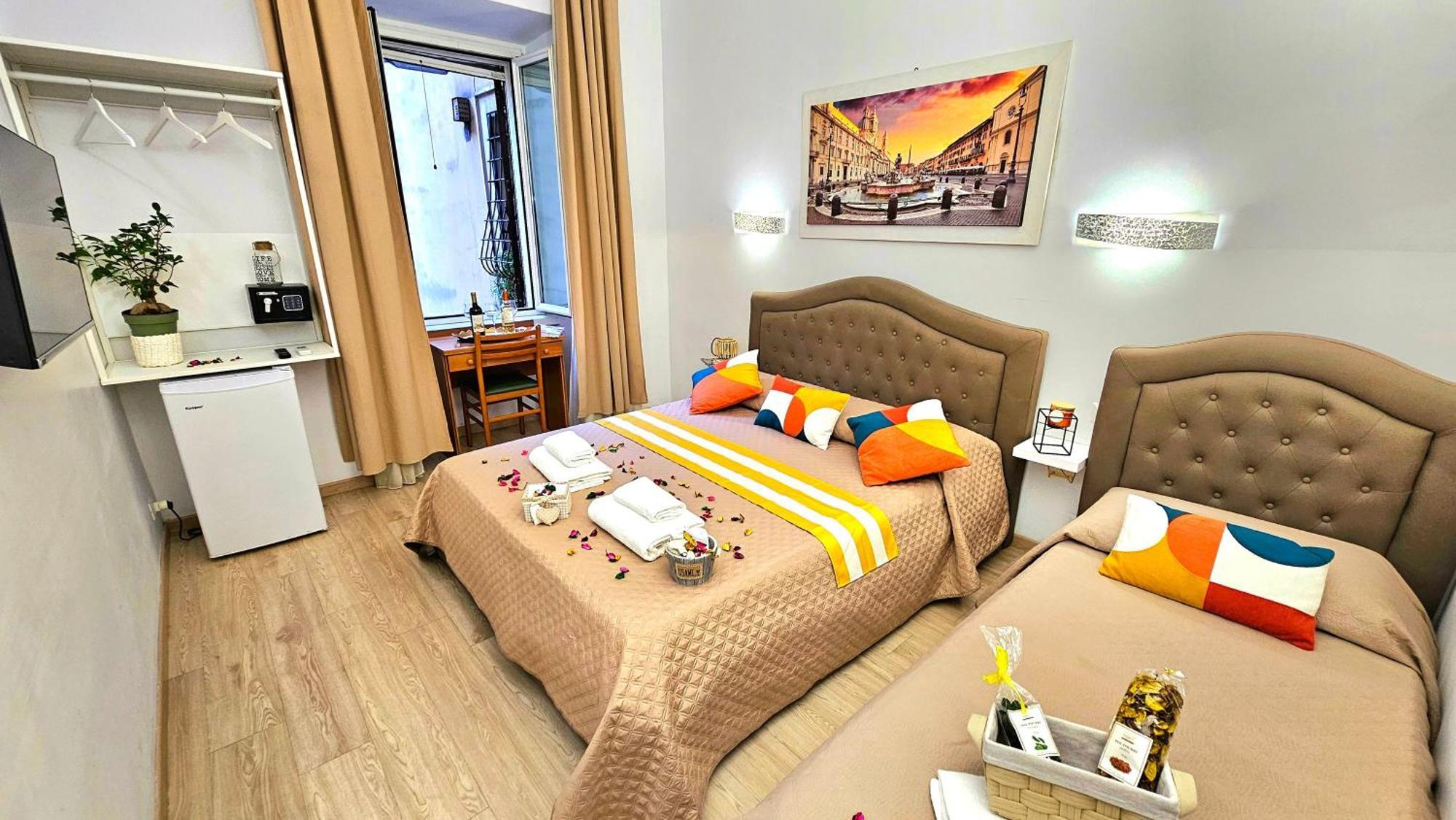 לינה וארוחת בוקר A Casa Simpatia Roma - Free Parking If You Book 4 Nights מראה חיצוני תמונה