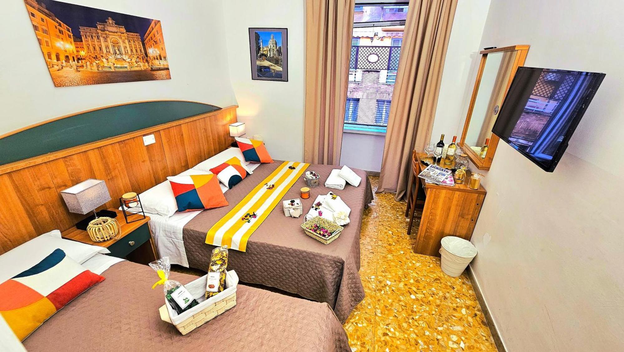 לינה וארוחת בוקר A Casa Simpatia Roma - Free Parking If You Book 4 Nights מראה חיצוני תמונה